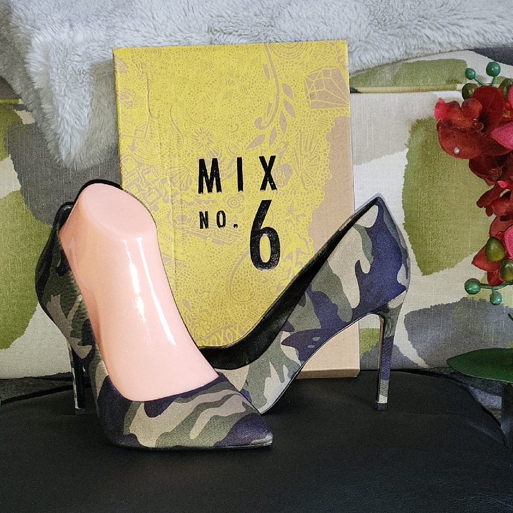 Mix No. 6 Green and Brown Heels